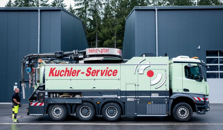 Kanal- und Rohrreinigung Straßkirchen - Spülfahrzeug