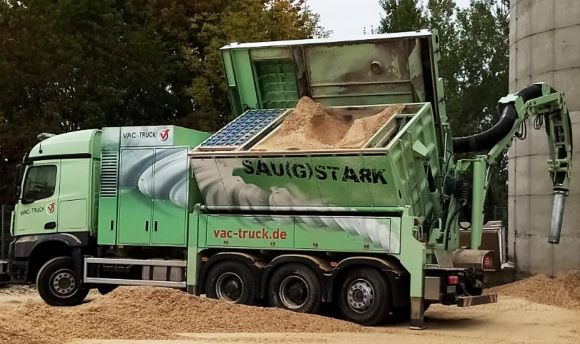Kanal- und Rohrreinigung Straßkirchen - Saugarbeiten